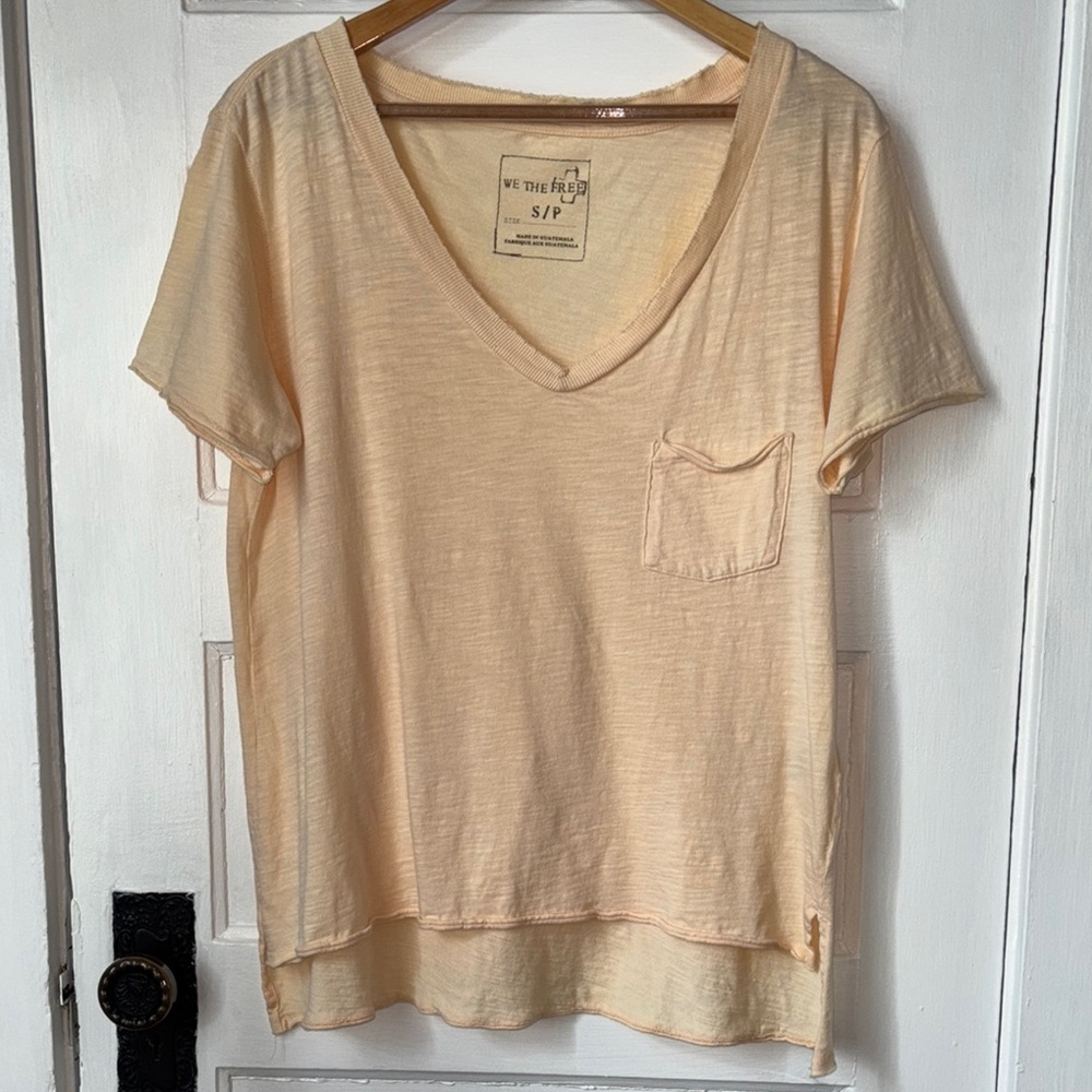 WE THE FREE OVERSIZED V-NECK POCKET TEE